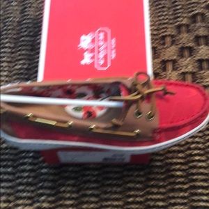 *** NEW AND UNUSED COACH SHOE***